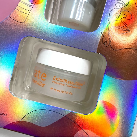 FOREO x KATE SOMERVILLE “YOU GLOW BABE” Skincare Set - Picture 4 of 7